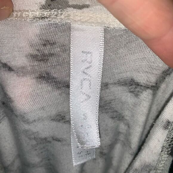 RVCA marveled black and white knit scoop neck S mini sundress - Picture 3 of 3